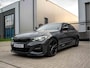 BMW 3-Serie 320i | M-sport | Maxton Design | Carplay | Leder | Navi | Trekhaak | Climate | DAB | M-stuur | M sportremmen | Shadowline | Dravit-grijs Metallic