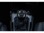 Volkswagen T-Roc 1.0 TSI R-Line | Automatische airco| Adaptieve Cruise Control | Achteruitrijcamera | Navigatie | Apple-CarPlay/Android Auto | Stoelverwarming | Alcantara bekleding | Massagestoel bestuurder | LM velgen