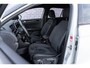 Volkswagen T-Roc 1.0 TSI R-Line | Automatische airco| Adaptieve Cruise Control | Achteruitrijcamera | Navigatie | Apple-CarPlay/Android Auto | Stoelverwarming | Alcantara bekleding | Massagestoel bestuurder | LM velgen