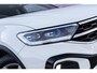 Volkswagen T-Roc 1.0 TSI R-Line | Automatische airco| Adaptieve Cruise Control | Achteruitrijcamera | Navigatie | Apple-CarPlay/Android Auto | Stoelverwarming | Alcantara bekleding | Massagestoel bestuurder | LM velgen