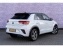 Volkswagen T-Roc 1.0 TSI R-Line | Automatische airco| Adaptieve Cruise Control | Achteruitrijcamera | Navigatie | Apple-CarPlay/Android Auto | Stoelverwarming | Alcantara bekleding | Massagestoel bestuurder | LM velgen