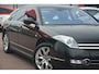 Citroën C6 3.0 HdiF V6 Exclusive Nette C6 3 zeer veel opties onderhoudshistorie aanwezig met oa Head up display leren bekleding elekt verstelbare stoelen pdc xenon schuif kanteldak.