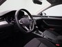 Volkswagen Passat Variant 1.5 TSI Business 150 PK | Automaat | Navigatie | Adaptieve Cruise Control | Lane Assist | Climatronic | Achteruitrijcamera| Parkeersensoren voor- en achter | Trekhaak |