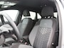 Volkswagen Taigo 1.0 TSi 110 Pk Automaat R-Line | Airco | Trekhaak | Stoelverwarming | Camera | 17 Inch | Privacy Glass | 17.204 Km!!
