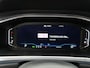 Volkswagen T-Roc 1.5 TSI Style Led verlichting - Camera - Automaat - Clima