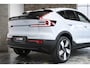 Volvo EC40 Single Motor Extended Range Ultimate 82 kWh | Adaptieve Cruise Control | Elektrische Trekhaak | Warmtepomp | Verwarmde Voorstoelen | Glazen Panoramadak | Getint Glas Achter | Apple Carplay / Android Auto