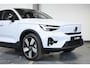 Volvo EC40 Single Motor Extended Range Ultimate 82 kWh | Adaptieve Cruise Control | Elektrische Trekhaak | Warmtepomp | Verwarmde Voorstoelen | Glazen Panoramadak | Getint Glas Achter | Apple Carplay / Android Auto