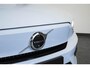 Volvo EC40 Single Motor Extended Range Ultimate 82 kWh | Adaptieve Cruise Control | Elektrische Trekhaak | Warmtepomp | Verwarmde Voorstoelen | Glazen Panoramadak | Getint Glas Achter | Apple Carplay / Android Auto
