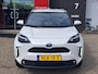 Toyota Yaris Cross 1.5 HYBRID DYNAMIC NAVI STOEL/STUURVERW. 17"LM-VELGEN PRIVACY-GLASS KEYLESS LED-PAKKET
