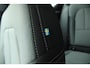 Volvo XC40 T5 Automaat Plug-in hybrid Plus Dark | Premium Audio by Harman/Kardon | Interieur Voorverwarming | Power Seats | Parkeer Camera | Park Assist Voor & Achter | Semi Elektrische Trekhaak |