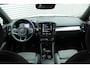 Volvo XC40 T5 Automaat Plug-in hybrid Plus Dark | Premium Audio by Harman/Kardon | Interieur Voorverwarming | Power Seats | Parkeer Camera | Park Assist Voor & Achter | Semi Elektrische Trekhaak |
