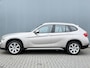 BMW X1 BWJ 2011 sDrive18d 143PK Executive AIRCO ECC / LM VELGEN / CRUISE CONTROL VOLLEDIG DEALER ONDERHOUDEN !!