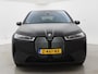 BMW iX xDrive40 M-SPORT H.E. 77 kWh *MAT ZWART* + 22 INCH | 12-2022 | LASER LIGHT | MASSAGE | 3D CAMERA | ADAPTIVE CRUISE | HK