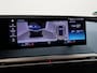 BMW iX xDrive40 M-SPORT H.E. 77 kWh *MAT ZWART* + 22 INCH | 12-2022 | LASER LIGHT | MASSAGE | 3D CAMERA | ADAPTIVE CRUISE | HK