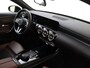 Mercedes-Benz A-klasse Business-Line 250 e / Achteruitrijcamera / Sfeerverlichting /