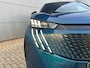 Peugeot e-5008 GT Avantage 73 kWh | Alcantara bekleding | elektrisch verstelbare stoelen/Massage functie | stoelverwarming | Adaptieve Cruise Control | 360 Camera| warmtepomp | Apple Carplay/Android Auto | VOORRAAD ACTIE MODEL!