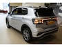 Volkswagen T-Cross 1.5 TSI 150pk R-Line | IQ. Light | Camera | Trekhaak | 100% (Dealer) onderhouden label