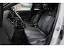 Volkswagen T-Cross 1.5 TSI 150pk R-Line | IQ. Light | Camera | Trekhaak | 100% (Dealer) onderhouden label