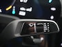 Porsche Taycan Performance 93 kWh 20" Turbo Velgen Panoramadak Luchtvering Warmtepomp Camera Dealer onderhouden