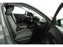 Peugeot 208 1.2 Hybrid 110 e-DCS6 Allure | Navigatie | Camera V+A | Privacy Glass | LM Velgen |