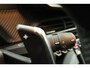 Peugeot 208 1.2 Hybrid 110 e-DCS6 Allure | Navigatie | Camera V+A | Privacy Glass | LM Velgen |