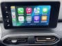Dacia Jogger 1.6 Hybrid 140 Extreme 7p. / Zeven persoons / Trekgewicht 750 kg / Achteruitrijcamera / Navigatie via Apple Carplay Android / All Season banden 16" LM wielen /