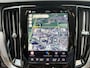 Volvo V60 2.0 T6 Plug-in hybrid AWD Essential Adaptieve cruise control | Lederen bekleding | Stoel en stuurverwarming | Park assist voor en achter | 19" Lichtmetaal velgen | Extra getint glas | Dodehoek assistent