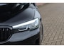 BMW 5-Serie Touring (g31) 530e 292PK AUTOMAAT BUSINESS E.D | Navi | Trekhaak | Led | Sfeerverl. | Live Cockpit | Stoel/stuurverw.| 18 Inch Lm |