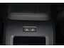 Volvo XC60 T6 Recharge AWD Plus Dark - Panorama/schuifdak - IntelliSafe Assist & Surround - 360º Camera - Verwarmde voorstoelen, stuur & achterbank - Parkeersensoren voor & achter - Elektr. bedienb. voorstoelen met geheugen - Draadloze tel. lader - Elektr. inklapbare trekhaak - 19' LMV
