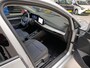 Volkswagen Golf 1.0 eTSI Life Navigatie | Pdc V+A | Lmv | Automaat !