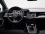 Audi A3 Sportback 30 TFSI Advanced edition 116 PK | Navigatie | Camera | Adaptive Cruise Control | Climate Control | Virtual Cockpit | LED Matrix | 19'' Lichtmetalen velgen | Privacy glass |