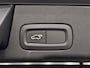 Volvo XC60 2.0 T8 Twin Engine AWD Momentum Pano, Parkeersensoren, Navi, Cruise control, Elektrische achterklep, Virtual desk