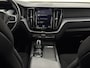 Volvo XC60 2.0 T8 Twin Engine AWD Momentum Pano, Parkeersensoren, Navi, Cruise control, Elektrische achterklep, Virtual desk