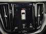 Volvo XC60 2.0 T8 Twin Engine AWD Momentum Pano, Parkeersensoren, Navi, Cruise control, Elektrische achterklep, Virtual desk