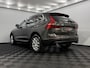 Volvo XC60 2.0 T8 Twin Engine AWD Momentum Pano, Parkeersensoren, Navi, Cruise control, Elektrische achterklep, Virtual desk
