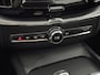 Volvo XC60 2.0 T8 Twin Engine AWD Momentum Pano, Parkeersensoren, Navi, Cruise control, Elektrische achterklep, Virtual desk