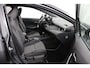 Toyota Corolla Hybrid 140 Dynamic | Parkeersensoren | Stoelverwarming | Half lederen bekleding |