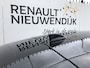 Renault Megane E-Tech Iconic 60 KW 220 PK / LEDER/ HARMAN KARDON / CAMERA 360 /  WARMTEPOMP / STOEL EN STUURVERWARMING