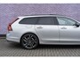Volvo V90 T8 Plug-in hybrid AWD Ultimate Dark | Google | Longe Range | Bowers & Wilkins Audio | 360 Camera | Luchtvering | Schuif-/Kanteldak | Sportstoelen | Head-Up Display | Stuur-/Stoelverwarming Voor + Achter | Elek. Stoelen | Memory | Getint Glas | Elek. Achterklep