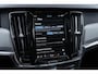 Volvo V90 T8 Plug-in hybrid AWD Ultimate Dark | Google | Longe Range | Bowers & Wilkins Audio | 360 Camera | Luchtvering | Schuif-/Kanteldak | Sportstoelen | Head-Up Display | Stuur-/Stoelverwarming Voor + Achter | Elek. Stoelen | Memory | Getint Glas | Elek. Achterklep
