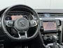 Volkswagen Passat 2.0 TSI Highline Business R Schuifdak/Carplay/ACC.
