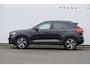 Volvo XC40 B4 211PK Automaat Plus Dark Pilot assist / Adaptive cruise control / Harman Kardon audio / BLIS / Elektrisch bedienbare voorstoelen / Stoelverwarming voor / Stuurverwarming /
