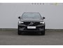 Volvo XC40 B4 211PK Automaat Plus Dark Pilot assist / Adaptive cruise control / Harman Kardon audio / BLIS / Elektrisch bedienbare voorstoelen / Stoelverwarming voor / Stuurverwarming /