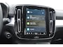 Volvo XC40 B4 211PK Automaat Plus Dark Pilot assist / Adaptive cruise control / Harman Kardon audio / BLIS / Elektrisch bedienbare voorstoelen / Stoelverwarming voor / Stuurverwarming /