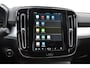 Volvo XC40 B4 211PK Automaat Plus Dark Pilot assist / Adaptive cruise control / Harman Kardon audio / BLIS / Elektrisch bedienbare voorstoelen / Stoelverwarming voor / Stuurverwarming /