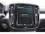Volvo XC40 B4 211PK Automaat Plus Dark Pilot assist / Adaptive cruise control / Harman Kardon audio / BLIS / Elektrisch bedienbare voorstoelen / Stoelverwarming voor / Stuurverwarming /