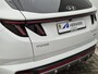 Hyundai Tucson 1.6 T-GDI PHEV 265 Plug-in N Line Sky 4WD Automaat / Achteruitrijcamera / Apple Carplay Android Auto / Glazen schuif- en kanteldak / Trekgewicht 1350 Kg / Stuur- en Stoelverwarming / Elektrisch bedienbare stoelen - achterklep /