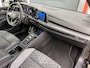 Volkswagen Golf 1.5 eTSI R-Line | LED | Stoel Verwarming | Clima |
