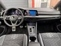 Volkswagen Golf 1.5 eTSI R-Line | LED | Stoel Verwarming | Clima |