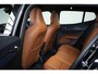 Volvo EX30 Single Motor Extended Range Plus 69 kWh - Lederen bekleding - 20' LMV - Adaptive Cruise Control - Pilot Assist - BLIS dodehoekassistentie - Harman Kardon premium audio - Keyless Drive - Elektr. bedienbare achterklep - Parkeersensoren voor & achter - Parkeercamera achter - Google infotainment met Google Maps navigatie